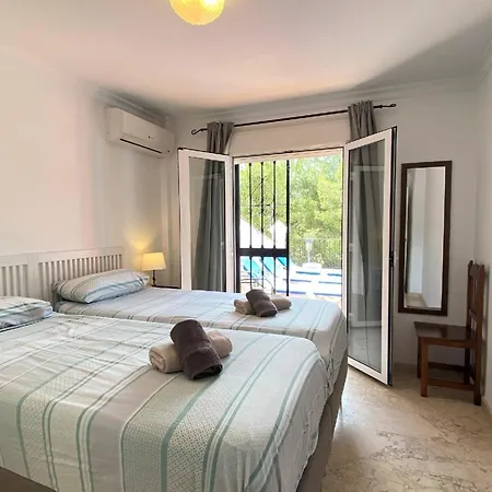 Casa de Férias Mit Privatpool Fuer 8 Personen Ca 100 Qm In Nerja, Andalusien Costa Del Sol Nerja