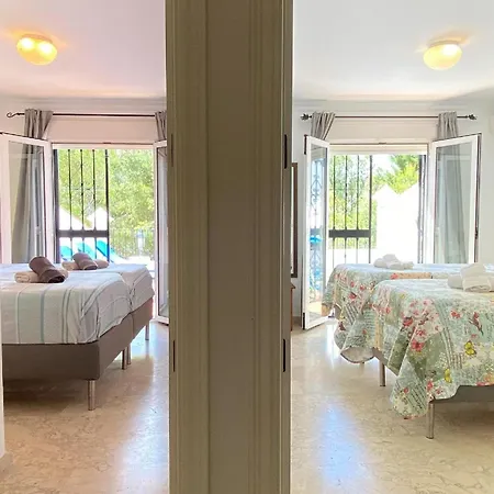 Mit Privatpool Fuer 8 Personen Ca 100 Qm In Nerja, Andalusien Costa Del Sol *